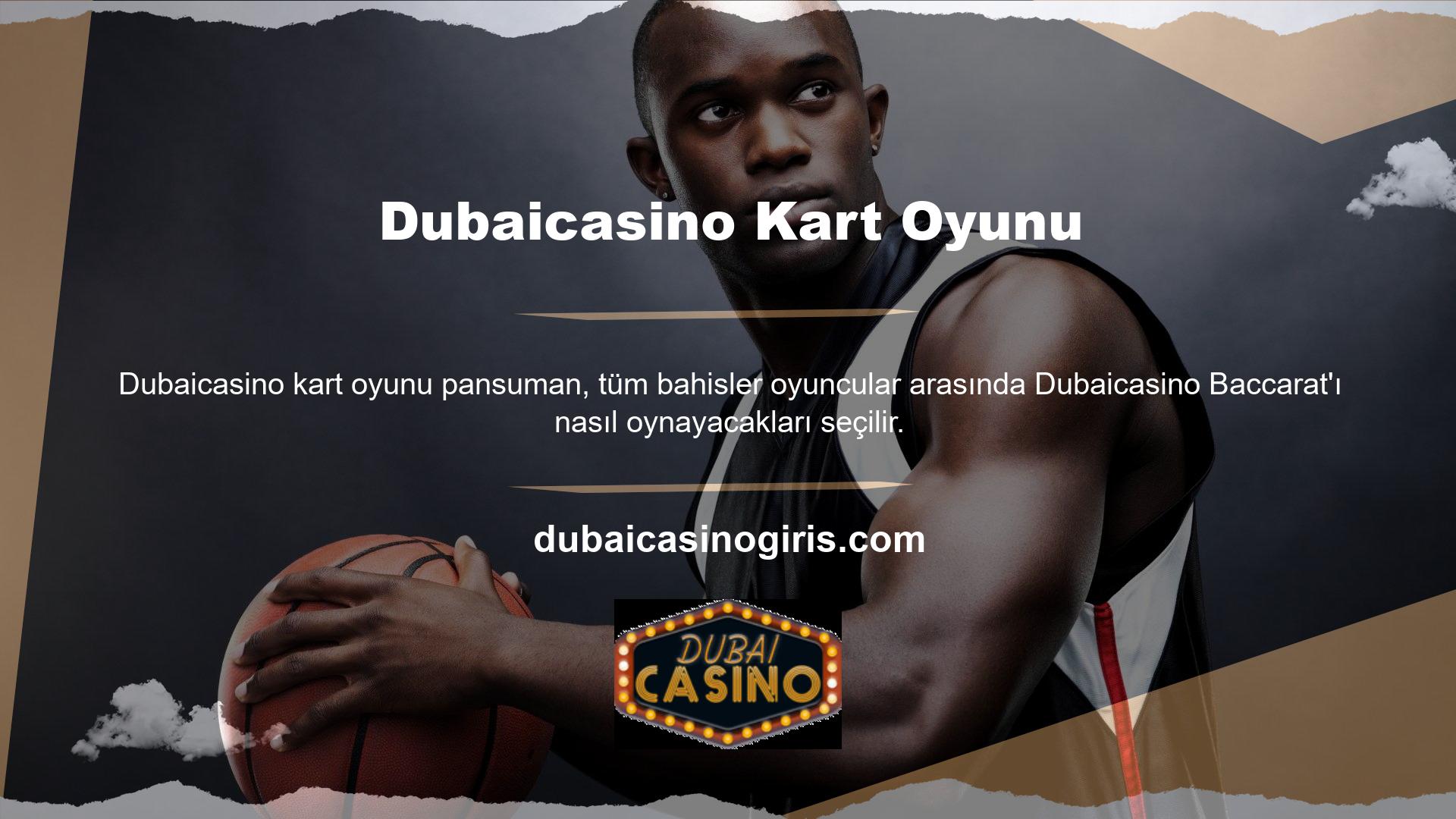 Sağdaki oyuncu, solun ortağına oyuncu ve diğer oyuncular güverteden bir kart çekiyor